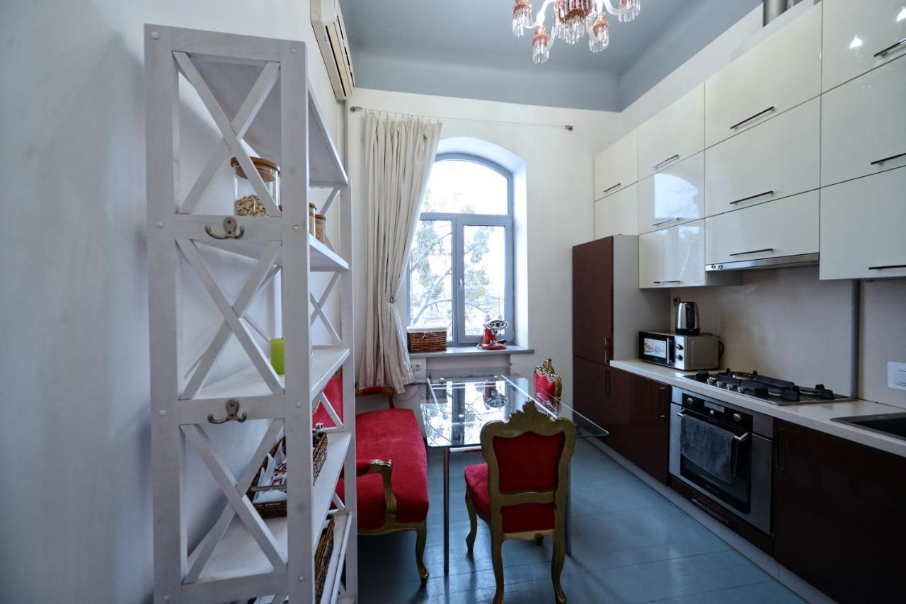 Artol Gorodetskogo Apartment Kijów Zewnętrze zdjęcie